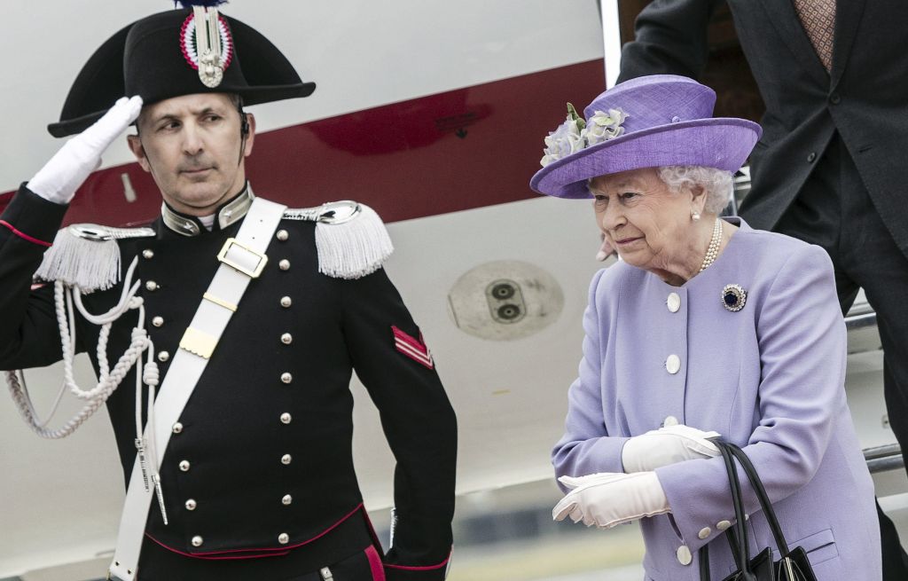 Η βασίλισσα Ελισάβετ B’ πραγματοποιεί επίσκεψη στην Ιταλία