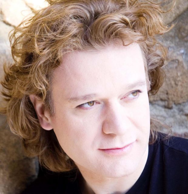 Ανοιξέ του του τρελού που τρελά σ’ αναζητάει