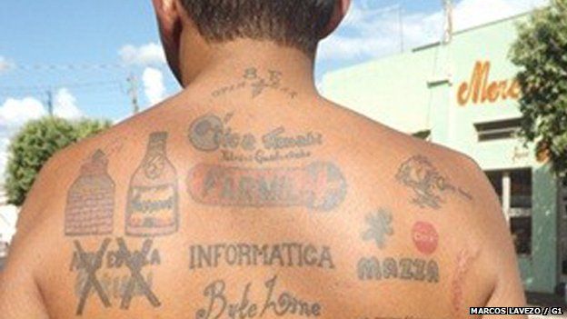 Βραζιλιάνος διαθέτει το κορμί του για διαφημιστικά τατουάζ