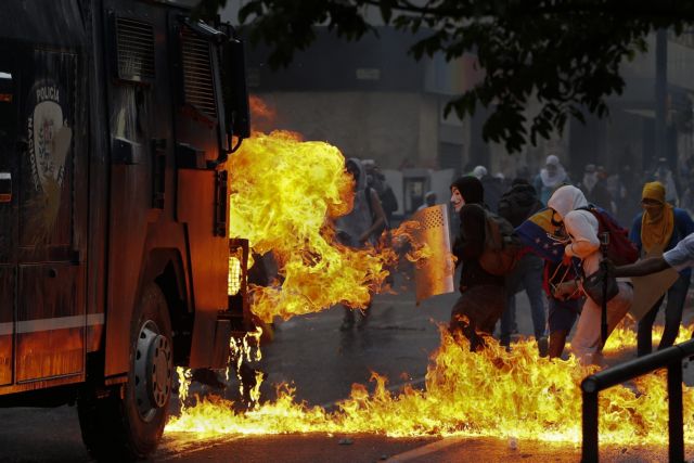 Επεισόδια στο Καράκας με οκτώ τραυματίες