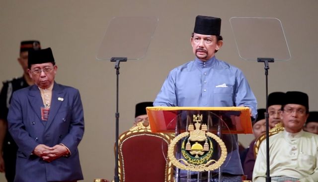 Μπρουνέι: Εφαρμογή ποινικού κώδικα βασισμένου στη σαρία