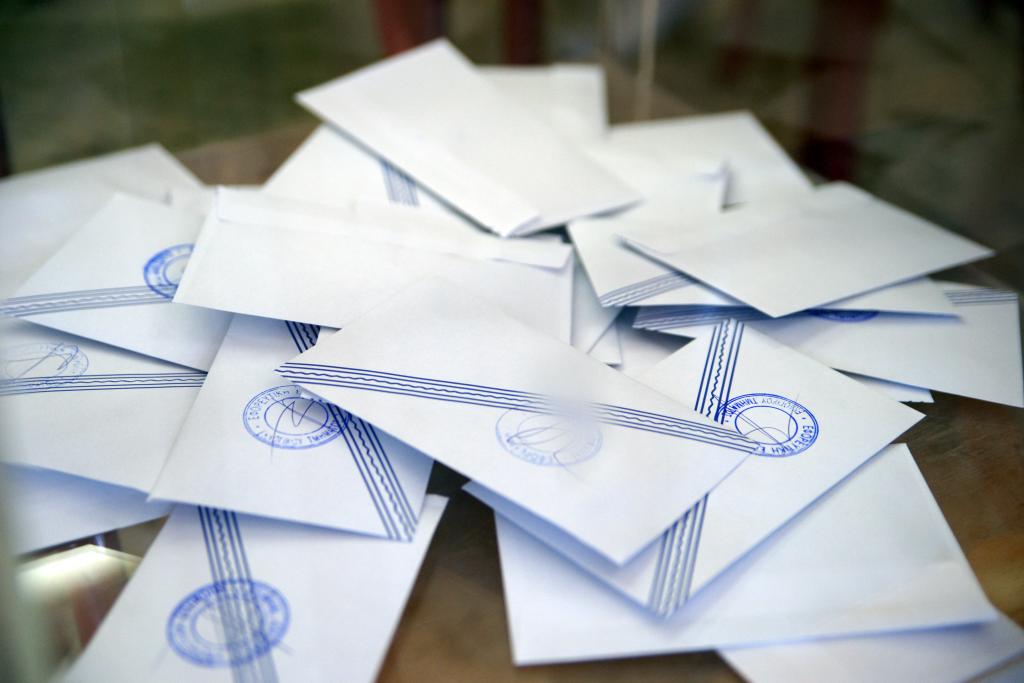 Εκλογές: Χωρίς κρατήσεις οι αμοιβές δικαστικών αντιπροσώπων και γραμματέων εφορευτικών επιτροπών