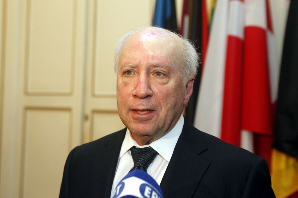 «Θέλουμε λύση, αλλά η ΠΓΔΜ εμμένει στη θέση που ήταν το 1995» λέει η Αθήνα για την ονομασία