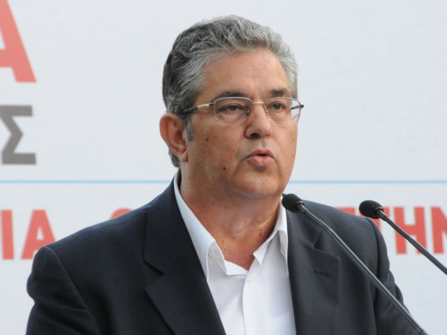 Κουτσούμπας: «Ο Τσίπρας μιμείται ακόμα και εκφράσεις του Γ. Παπανδρέου»