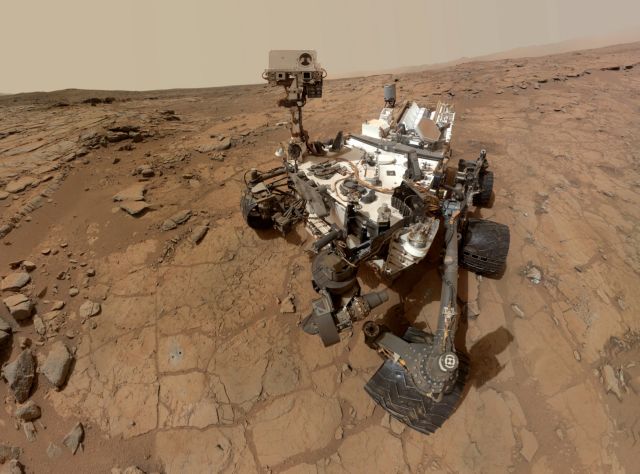 Μικρόβια στον Aρη ενδέχεται να μετέφερε το διαστημικό ρομπότ Curiosity
