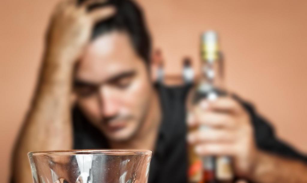 Ολο και περισσότερα παιδιά ζητούν βοήθεια για τα προβλήματα αλκοολισμού των γονέων τους στη Βρετανία