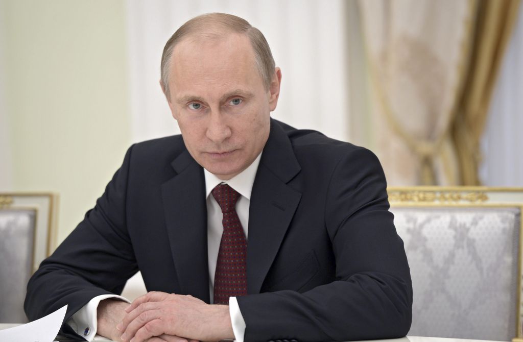 Αναδίπλωση Πούτιν για Ουκρανία: αποσύρει τον στρατό, στηρίζει τις εκλογές, ζητά αναβολή του δημοψηφίσματος