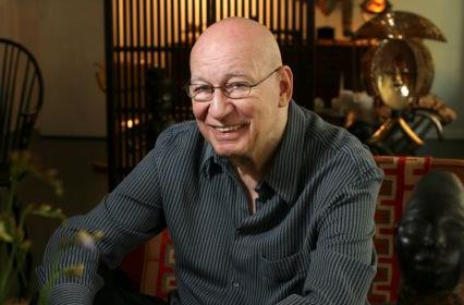 O Τζορτζ Λόις επιστρέφει: «Είσαι προσεκτικός; Θα μείνεις για πάντα μέτριος!»