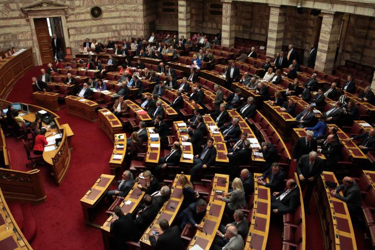 Υπερψηφίστηκε επί της αρχής το νομοσχέδιο για την καταπολέμηση της σεξουαλικής κακοποίησης παιδιών | tanea.gr