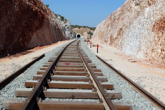 Θεσσαλονίκη: Μέχρι τον Σεπτέμβριο του 2015 η σύνδεση του λιμανιού με τον σιδηροδρομικό σταθμό