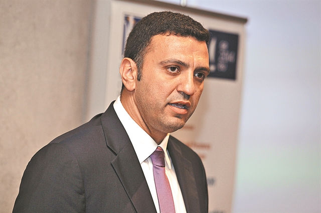 «O Τσίπρας κυβερνά πλέον “λάθρα”, μαζί με διαγραμμένους βουλευτές»