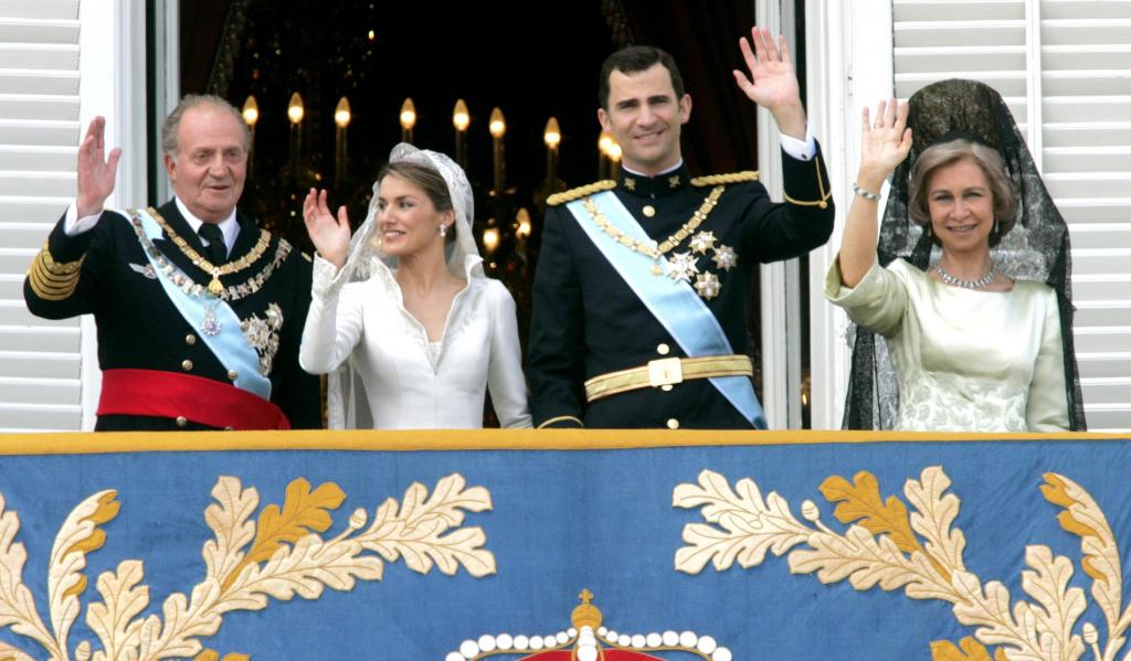 Ο βασιλιάς της Ισπανίας Χουάν Κάρλος δεν θα είναι παρών στην ορκωμοσία του γιου του