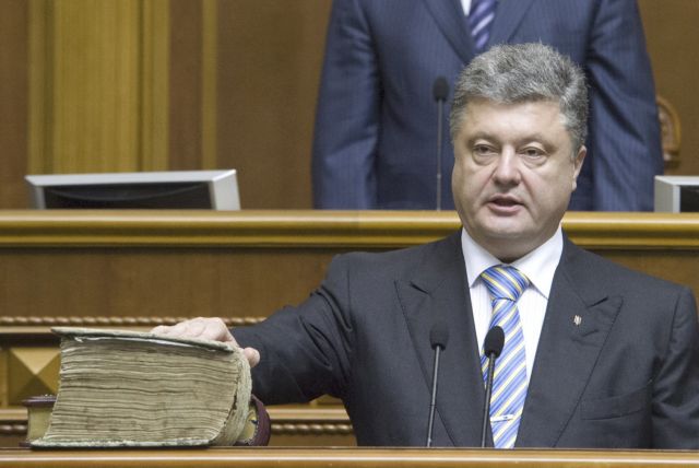 Eτοιμος για διάλογο ο ουκρανός πρόεδρος, «αν οι φιλορώσοι κατεβάσουν τα όπλα»