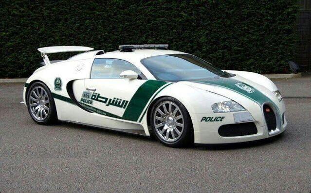 Ντουμπάι: στόλος περιπολικών από Lamborghini, Aston Martin και Bugatti