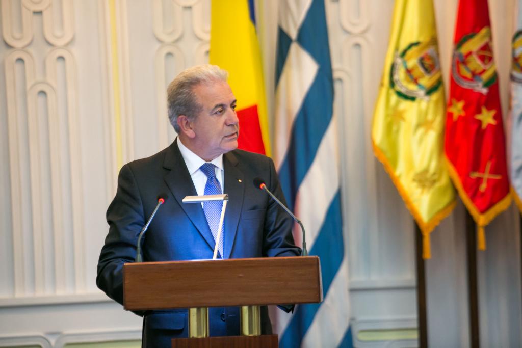 Αβραμόπουλος: «Με τα σημερινά πολιτικά δεδομένα δεν τίθεται θέμα συνεργασίας ΝΔ – ΣΥΡΙΖΑ»