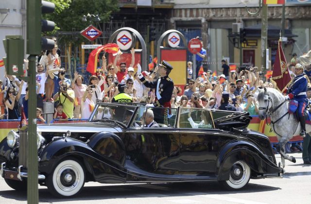 Η Rolls Royce ήταν η… σταρ στην ενθρόνιση του βασιλιά Φελίπε της Ισπανίας