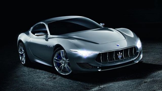 Maserati Alfieri: Η έκδοση παραγωγής βγαίνει στους δρόμους το 2016