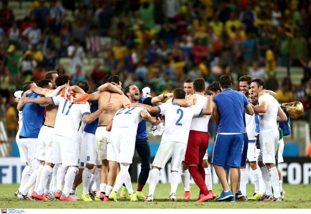 Η Ελλάδα προκρίθηκε στις 16 του Μουντιάλ – Νίκησε 2-1 την Ακτή Ελεφαντοστού