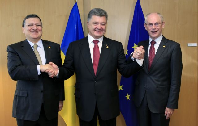 H Ρωσία προειδοποιεί το Κίεβο για «βαριές συνέπειες» από τη συμφωνία με την ΕΕ