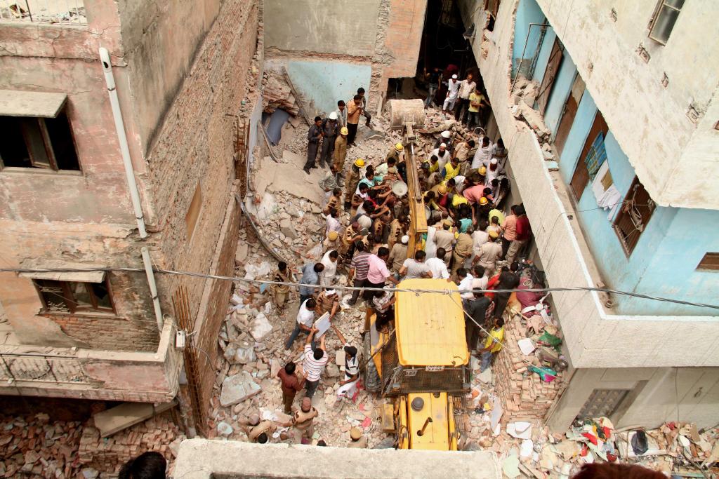 Τουλάχιστον 11 νεκροί από καταρρεύσεις δύο κτιρίων στο Νέο Δελχί