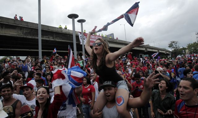 Ξέφρενοι πανηγυρισμοί στην Κόστα Ρίκα για την πρόκριση επί της Εθνικής Ελλάδας