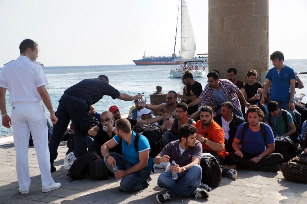 Δεκάδες παράτυποι μετανάστες εντοπίστηκαν σε Φαρμοκονήσι, Χίο, Σύμη και Λέσβο