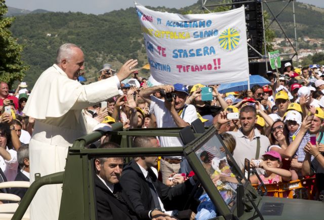Πάπας Φραγκίσκος: «Οι τραγωδίες με μετανάστες πολλαπλασιάζονται με ταχείς ρυθμούς»