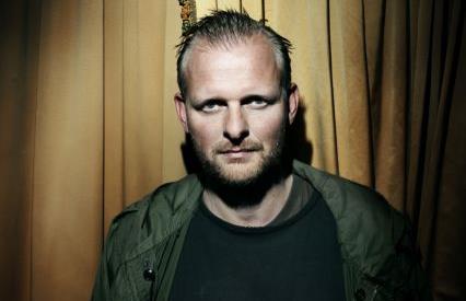 Τόμας Οστερμάιερ: «Θέατρο σημαίνει δημοκρατία»