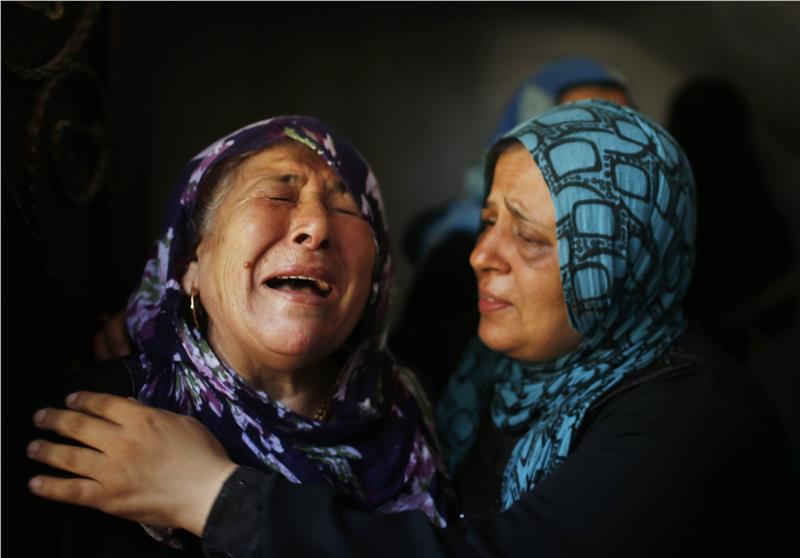 Εικόνες φρίκης με θύματα παιδιά και γυναίκες από τις ισραηλινές επιθέσεις στη Λωρίδα της Γάζας