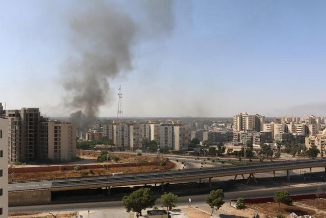 Λιβύη: Νεκροί και σχεδόν ολοσχερής καταστροφή των αεροπλάνων στο αεροδρόμιο της Τρίπολης