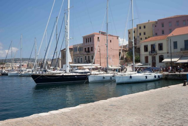 Αυξάνονται τα λιμενικά τέλη