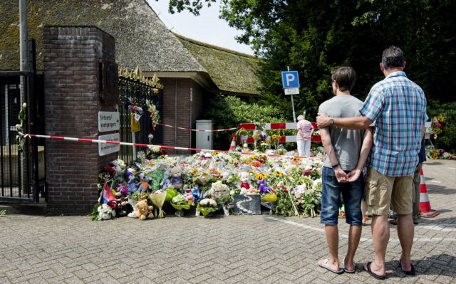 Φόβους ότι δεν θα βρεθούν όλοι οι σωροί των επιβατών της πτήσης MH-17 εξέφρασε η ολλανδική Αστυνομία