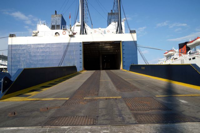 Σύγκρουση πλοίων στο λιμάνι της Ηγουμενίτσας