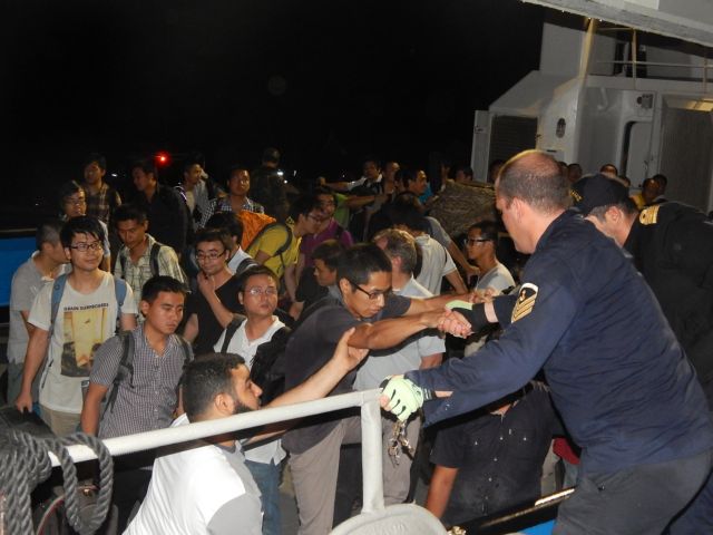 Ολοκληρώθηκε η επιχείρηση απεγκλωβισμού Ελλήνων από τη Λιβύη