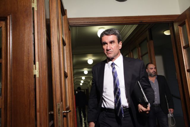 Επιστρέφει στην κοινοβουλευτική ομάδα του ΠΑΣΟΚ ο Λοβέρδος