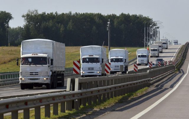 Ρωσία: «Υπό την αιγίδα του Ερυθρού Σταυρού θα περάσουν τα φορτηγά με τη βοήθεια στην Ουκρανία»