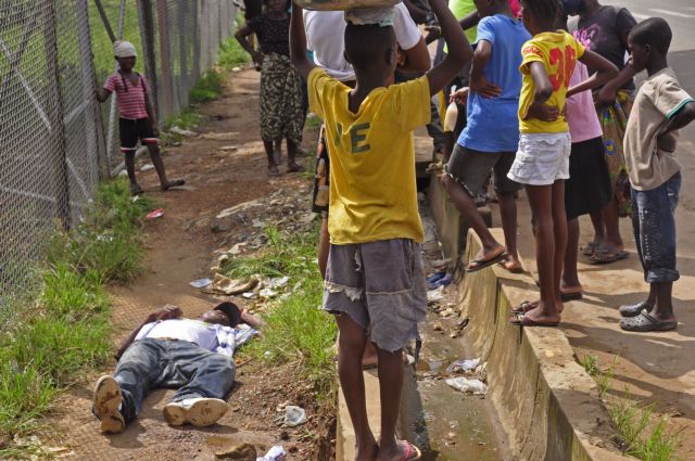 Νυχτερινή απαγόρευση κυκλοφορίας στη Λιβερία για την αντιμετώπιση του Εμπολα