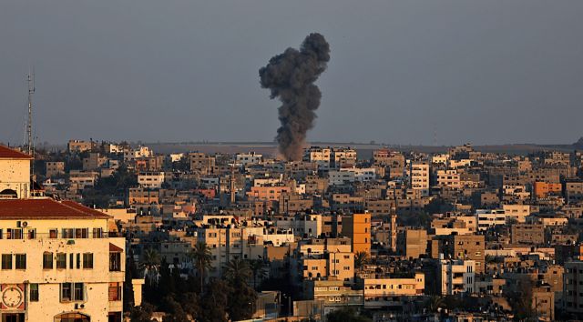 Νεκρές σε ισραηλινή επιδρομή η σύζυγος και η κόρη του στρατιωτικού διοικητή της Χαμάς
