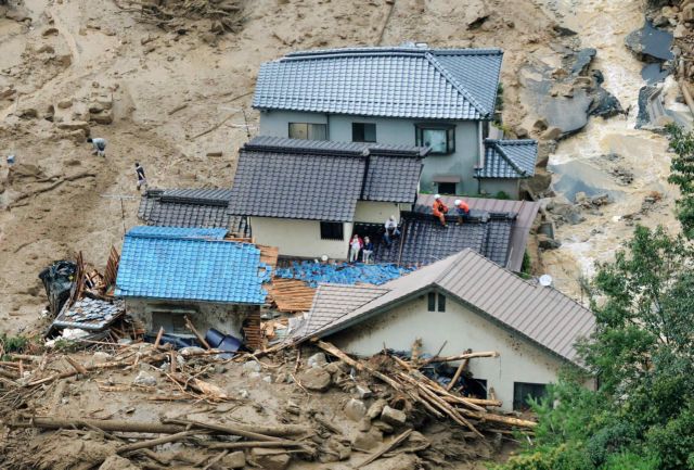 Τουλάχιστον 36 νεκροί στη Χιροσίμα από πλημμύρες και κατολισθήσεις