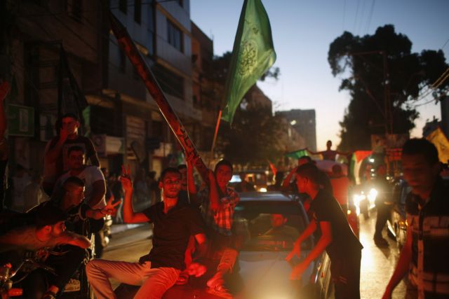 Με πανηγυρισμούς έγινε δεκτή η εκεχειρία στη Γάζα – περισσότεροι από 2.200 οι νεκροί