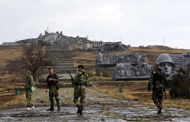 Με «έκκληση Πούτιν» οι φιλορώσοι «απεγκλωβίζουν» ουκρανούς στρατιώτες