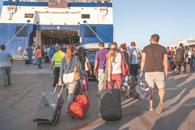 Ιδια δρομολόγια, ακριβότερα εισιτήρια