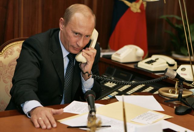Κρεμλίνο: «Θα δημοσιοποιήσουμε το τηλεφώνημα Πούτιν στον Μπαρόζο – δεν ειπώθηκαν τα περί κατάληψης του Κιέβου»