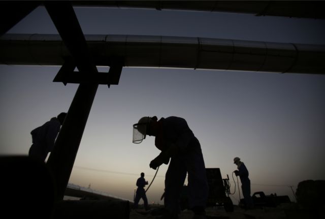 Οι τζιχαντιστές κερδίζουν τρία εκατ. δολάρια την ημέρα από το λαθρεμπόριο πετρελαίου