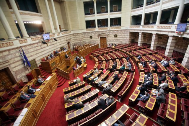 Ολοκληρώθηκε στη Βουλή η συζήτηση επί της αρχής του νομοσχεδίου για τις θρησκευτικές κοινότητες