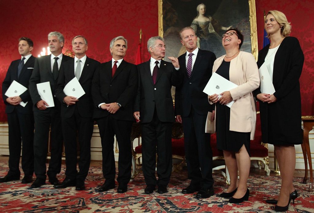 Ορκίστηκαν τα νέα μέλη της κυβέρνησης της Αυστρίας