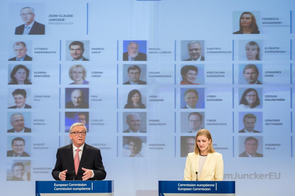 Ανακατατάξεις στον τομέα της επικοινωνίας της Ευρωπαϊκής Επιτροπής ετοιμάζει ο Γιούνκερ