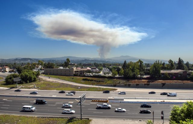 Καλιφόρνια: Εκκενώσεις κατοικιών εξαιτίας πυρκαγιών που μαίνονται κοντά στο Σαν Ντιέγκο
