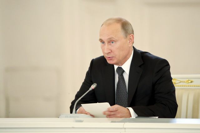 Πούτιν: «Οι κυρώσεις εναντίον μας παραβιάζουν τις αρχές του ΠΟΕ»