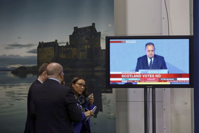 Παραιτήθηκε ο πρωθυπουργός της Σκωτίας Αλεξ Σάλμοντ μετά το «όχι» στην ανεξαρτησία